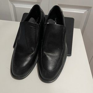 Classic Men’s Black Dress Loafers – Size 10, Sharp & Ready